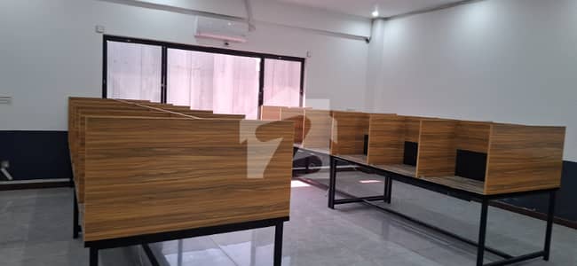 I-10 SEPARATE FLOOR 8600 SQ. FEET BEST FOR SOFTWAREHOUSES AND IT COMPANIES HUGE CAR PARKING REAL PICS ATTACHED