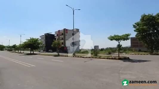 1 Kanal Residential Plot For sale In Engineering Co-operative Housing (ECHS)