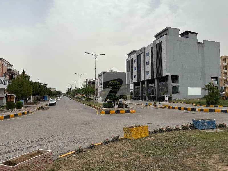 ایف ۔ 17 اسلام آباد میں 10 مرلہ رہائشی پلاٹ 1.2 کروڑ میں برائے فروخت۔ ایف ۔ 17 اسلام آباد میں 10 مرلہ رہائشی پلاٹ 1.2 کروڑ میں برائے فروخت۔