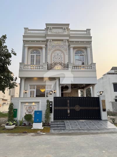 5 Marla Elegant House | Luxury Living & Modern Design 5 Marla Elegant House | Luxury Living & Modern Design
