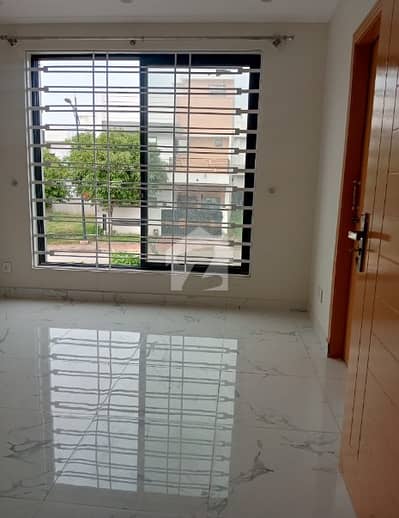 2 Bed Apartment Available For Rent On Prime Location And Reasonable Price