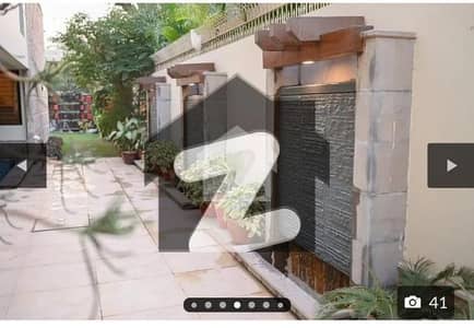 ڈی ایچ اے فیز 8 ڈی ایچ اے ڈیفینس,کراچی میں 6 کمروں کا 2 کنال مکان 45.0 کروڑ میں برائے فروخت۔