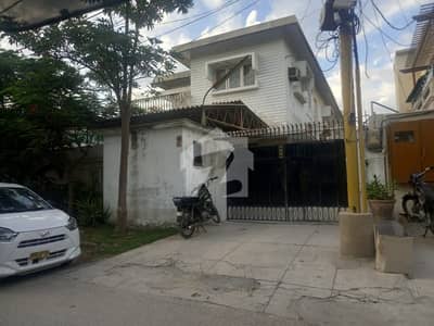 Highly-Coveted Prime Location 1000 Square Yards House Is Available In PECHS Block 2 For Sale Highly-Coveted Prime Location 1000 Square Yards House Is Available In PECHS Block 2 For Sale