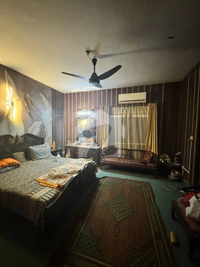 PORTION RENT 3 BED DD GROUND GLOOR LINE WATER PARKING SEPARATE ENTRANCE & METER