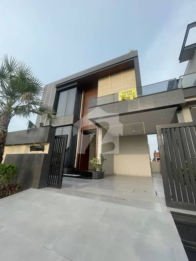 8 Marla Elegant House for Sale | DHA Phase 9 Town