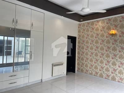 1 Kanal House For Sale Old House For 5bed Room Bear By Park 1 Kanal House For Sale Old House For 5bed Room Bear By Park