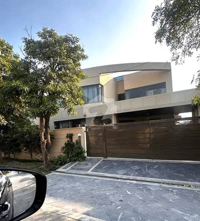 One Kanal Used Modern Design Bungalow For Sale At Prime Location Of DHA Lahore Near To Park Masjid & Commercial Market. One Kanal Used Modern Design Bungalow For Sale At Prime Location Of DHA Lahore Near To Park Masjid & Commercial Market.