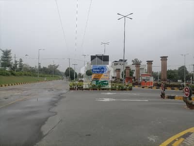 10 Marla Approximately 1.5 Marla Extra Land FOR SALE