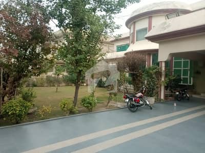 ڈی ایچ اے فیز 1 ڈی ایچ اے ڈیفینس,لاہور میں 5 کمروں کا 1 کنال مکان 2.4 لاکھ میں کرایہ پر دستیاب ہے۔ ڈی ایچ اے فیز 1 ڈی ایچ اے ڈیفینس,لاہور میں 5 کمروں کا 1 کنال مکان 2.4 لاکھ میں کرایہ پر دستیاب ہے۔