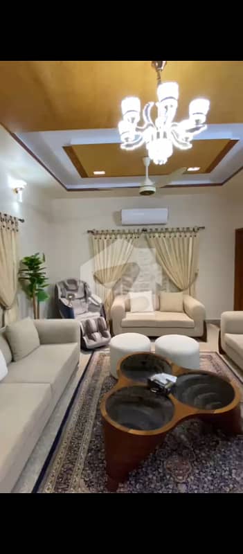 رفاہِ عام شاہ فیصل ٹاؤن,کراچی میں 6 کمروں کا 9 مرلہ مکان 5.25 کروڑ میں برائے فروخت۔