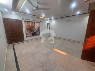 In Soan Garden Kanal Ki Besment Plus Ground Floor 5bedroom 2 Kitchen Rent Demand 130000