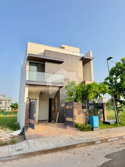 MODERN DESIGN 5 MARLA HOUSE IN DHA ISLAMABAD