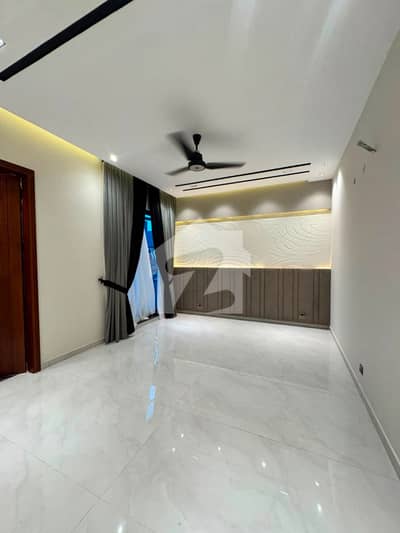 1 KANAL BEAUTIFUL SPANISH HOUSE FOR SALE 1 KANAL BEAUTIFUL SPANISH HOUSE FOR SALE