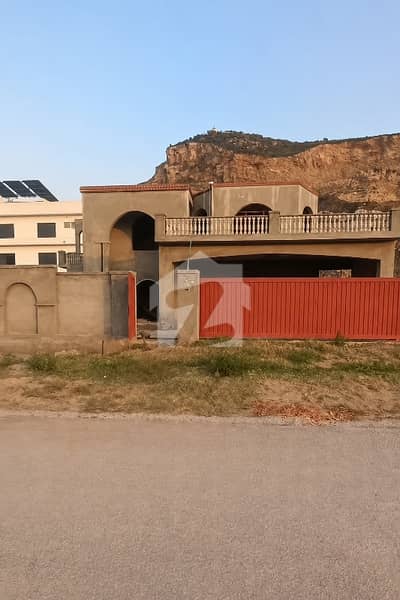 2 Kanal Gray Structure House With Cool & Heating System. 2 Kanal Gray Structure House With Cool & Heating System.