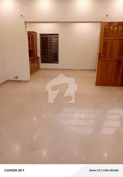 14 Marla Soller Installed Ground Portion For Rent In G-14/4
