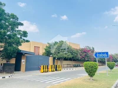 لیک سٹی رائیونڈ روڈ,لاہور میں 1 کنال رہائشی پلاٹ 4.25 کروڑ میں برائے فروخت۔