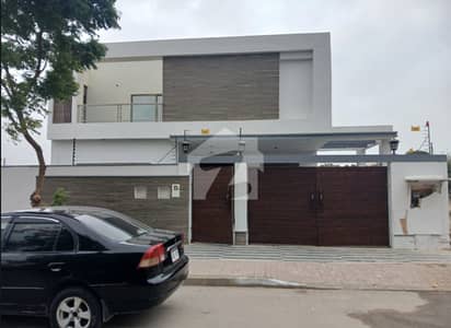 Good Location | Semi Corner 500sq yd Luxury Villa FOR SALE In Precinct 4.2km from Entrance of BTK. 5 Bed DDL 2 Kitchens Good Location | Semi Corner 500sq yd Luxury Villa FOR SALE In Precinct 4.2km from Entrance of BTK. 5 Bed DDL 2 Kitchens
