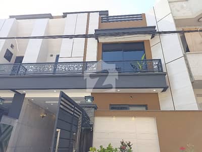 5 Marla Brand New Modern House For Sale In Johar Town Near Emporium Mall