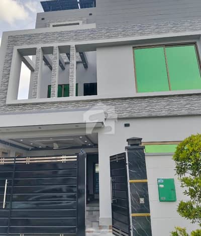 5 Marla Like New House available For Rent In Bahria orchard