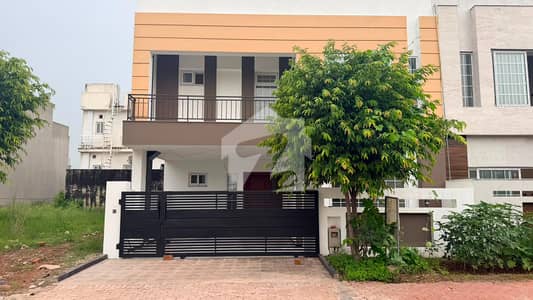 Sector F1 8 Marla Brand New Designer House Excellent Construction Quality Sun Facing House Available For Sale