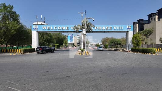 ڈی ایچ اے فیز 8 - بلاک ایف ڈی ایچ اے فیز 8,ڈی ایچ اے ڈیفینس,لاہور میں 2 کنال رہائشی پلاٹ 9.5 کروڑ میں برائے فروخت۔