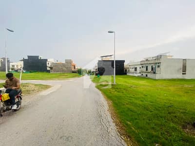 8 Marla Residential Plot for Sale in Sector J, Bahria Town Phase 8 Rawalpindi 8 Marla Residential Plot for Sale in Sector J, Bahria Town Phase 8 Rawalpindi