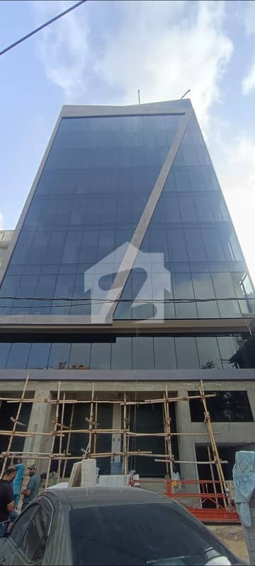 شہید ملت روڈ کراچی میں 3 مرلہ Studio دفتر 1.6 کروڑ میں برائے فروخت۔