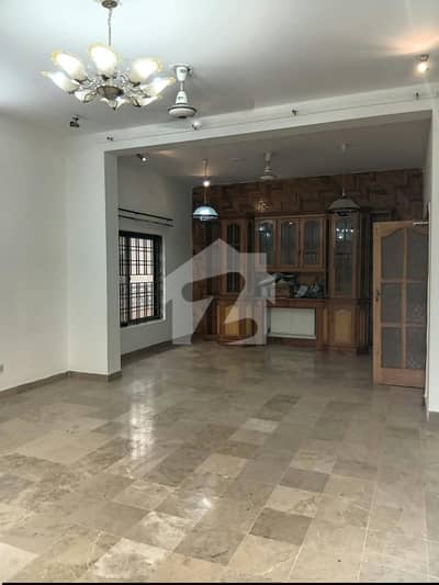 Beautiful Upper Portion For Rent