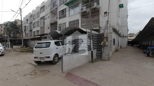 Spacious Prime Location Ist Floor Sweet Water Parking 1020 Square Feet Flat Road Facong Available For Sale In North Nazimabad - Block K Spacious Prime Location Ist Floor Sweet Water Parking 1020 Square Feet Flat Road Facong Available For Sale In North Nazimabad - Block K