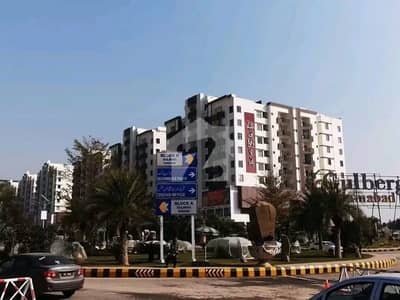 Reasonable Rent, New Brand, 1st Entry, All Facilities Are Available, Only 1 Mints Drive From Main Islamabad Expressway ,On Main Gulberg Expressway , 3 Bed Luxury Apartment For Rent In A Big And Best Samama Mall And Residency , Gulberg