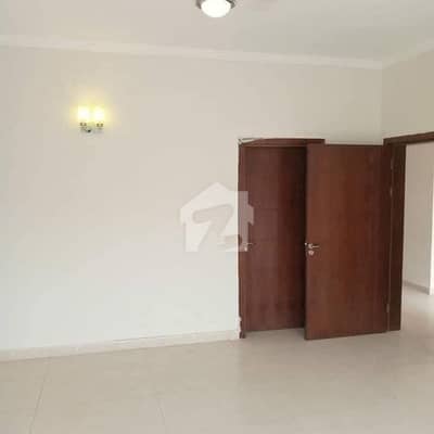 Near To Mosque Street 34 , Affordable Living 350 Square Yards 4 Bedrooms Luxurious Villa Is Available On Rent In Bahria Town Karachi