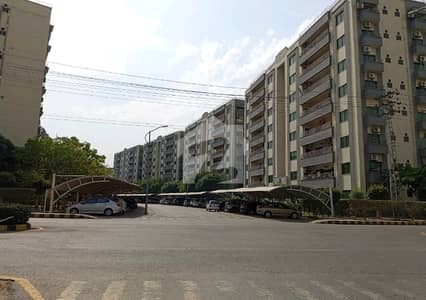 10 Marla Flat Ideally Situated In Askari 11