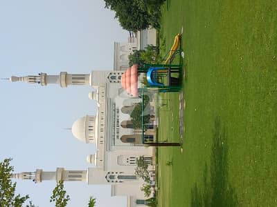 HOt LOCATION 10MARLA PLOT FOR SALE POSSESSION UTAILTY PAID READY FOR CONSTRUCTION MORE DETAILS CONTACT ME
