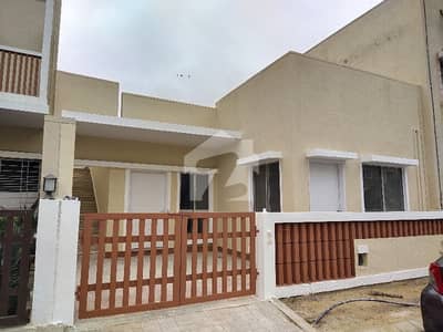 160 Square Yard Single Storey Bungalow Available For Sale
