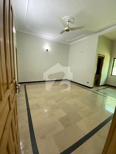 14 Marla (40x80) Ground Portion For Rent In G-13 Islamabad