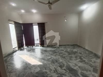 1 KANAL UPPER PORTION FOR RENT IN SUI GAS SOCIETY PHASE 1