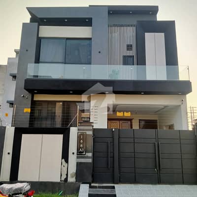 5 Marla Brand New Furnished House Available For Sale