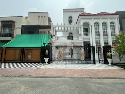WHITE HOUSE AVAILABLE FOR SALE NEAR JAMIA MASJID BAHRIA ORCHARD LAHORE WHITE HOUSE AVAILABLE FOR SALE NEAR JAMIA MASJID BAHRIA ORCHARD LAHORE