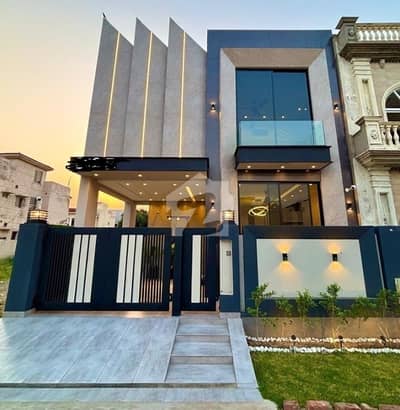 Brand New 5 Marla Newly Build House Available for Rent in DHA 9 Town, Lahore