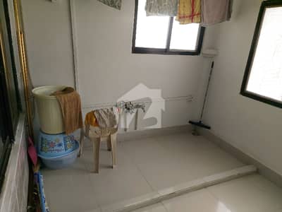 Fully Furnished 3 Bed Dd Apartment For Rent