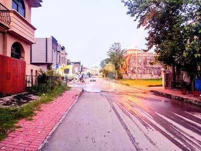 بحریہ ٹاؤن فیز 8 ۔ علی بلاک بحریہ ٹاؤن فیز 8 ۔ سفاری ویلی,بحریہ ٹاؤن فیز 8,بحریہ ٹاؤن راولپنڈی,راولپنڈی میں 5 مرلہ رہائشی پلاٹ 68.0 لاکھ میں برائے فروخت۔ بحریہ ٹاؤن فیز 8 ۔ علی بلاک بحریہ ٹاؤن فیز 8 ۔ سفاری ویلی,بحریہ ٹاؤن فیز 8,بحریہ ٹاؤن راولپنڈی,راولپنڈی میں 5 مرلہ رہائشی پلاٹ 68.0 لاکھ میں برائے فروخت۔