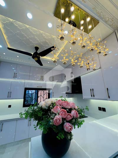 5 Marla Elegant House For Sale In Park View City Lahore