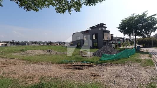 Prime 30 Marla Paradise Commercial Plot For Sale Best Investment Opportunity
