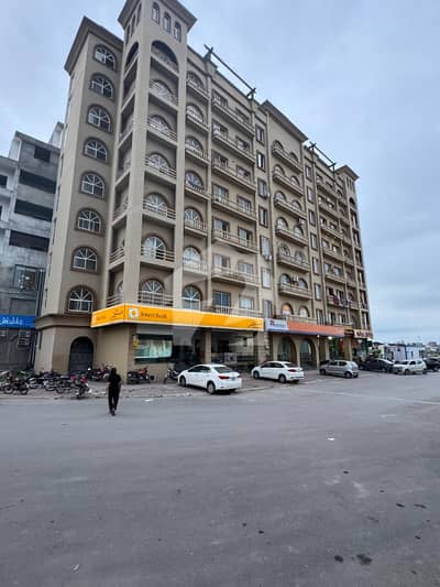 بحریہ ٹاؤن فیز 8 ۔ بلاک اے بحریہ ٹاؤن فیز 8,بحریہ ٹاؤن راولپنڈی,راولپنڈی میں 4 مرلہ کمرشل پلاٹ 2.2 کروڑ میں برائے فروخت۔