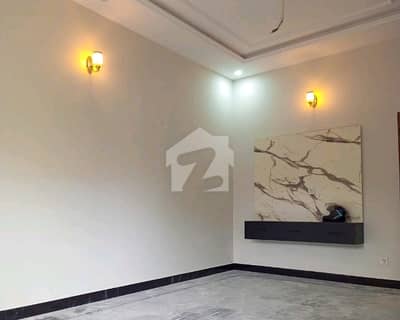 House # 10 Marla House For Rent In Model Town Model Town