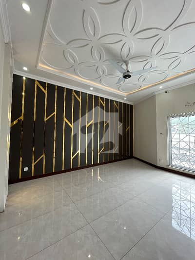 Hot Location Kanal Triple Story House For Rent