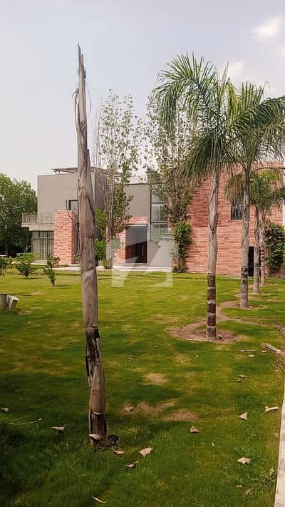 لہتاراڑ روڈ اسلام آباد میں 9 کمروں کا 16 کنال فارم ہاؤس 40.0 کروڑ میں برائے فروخت۔