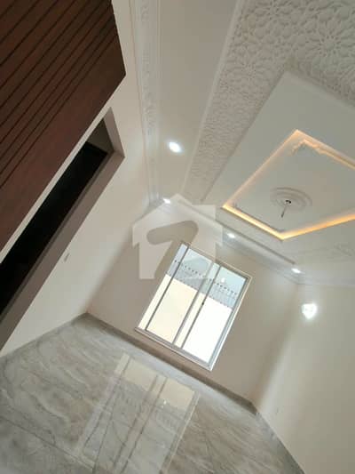10 Marla 1st & 2nd Floor Available For Rent In AWT PHASE 2
