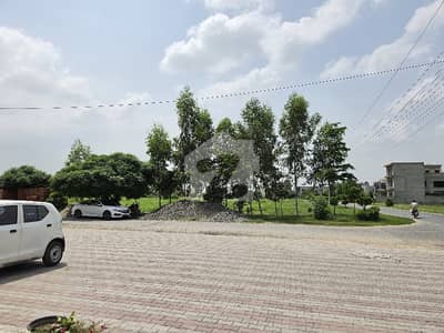 اے ڈبلیو ٹی فیز 2 اے ڈبلیو ٹی آرمی ویلفیئر ٹرسٹ,رائیونڈ روڈ,لاہور میں 1 کنال رہائشی پلاٹ 2.8 کروڑ میں برائے فروخت۔ اے ڈبلیو ٹی فیز 2 اے ڈبلیو ٹی آرمی ویلفیئر ٹرسٹ,رائیونڈ روڈ,لاہور میں 1 کنال رہائشی پلاٹ 2.8 کروڑ میں برائے فروخت۔