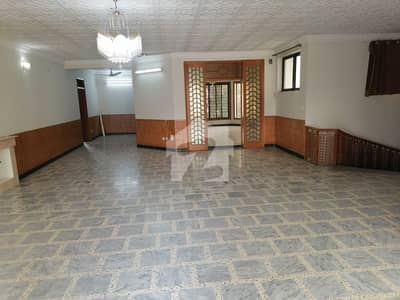 F11 1000 SQUARE YARD UPPER PORTION 4 BEDS MARBLED FLOOR SEPARATE GATE